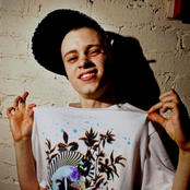 Rustie - List pictures