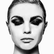 Emika - List pictures