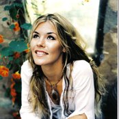 Jennifer Paige - List pictures