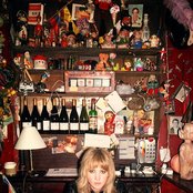 Ladyhawke - List pictures