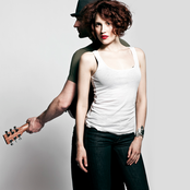 Ash Koley - List pictures