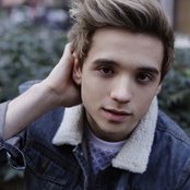 Elyar Fox - List pictures