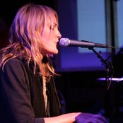Emily Haines - List pictures