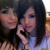 Selena Gomez & Demi Lovato - List pictures