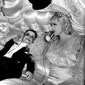 Mae West - List pictures