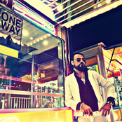 Mr. Flash - List pictures