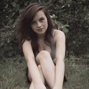 Gabrielle Aplin - List pictures