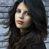 Nikki Yanofsky - List pictures