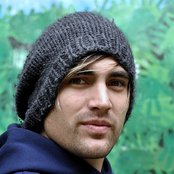 Charlie Simpson - List pictures