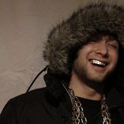 Rucka Rucka Ali - List pictures