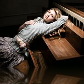 Brooke White - List pictures