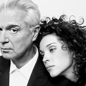David Byrne & St. Vincent - List pictures