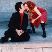 Fleming & John - List pictures