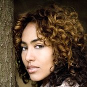 Nikki Jean - List pictures