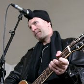 Bob Mould - List pictures