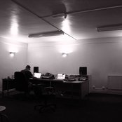 Mark Fell - List pictures