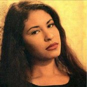 Selena - List pictures
