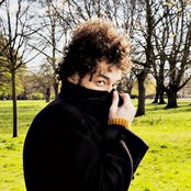 Albert Hammond, Jr. - List pictures