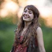 Lauren Daigle - List pictures