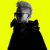 Lucy Love - List pictures