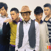 M.i.c - List pictures