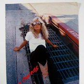 Kim Carnes - List pictures