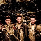 Kids In Glass Houses - List pictures