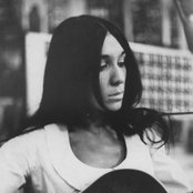 Buffy Sainte-marie - List pictures