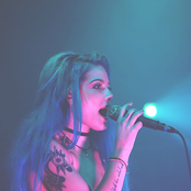 Halsey - List pictures