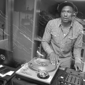 Q-tip - List pictures