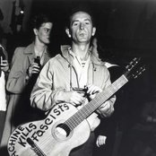 Woody Guthrie - List pictures