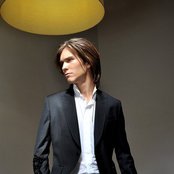 Amaury Vassili - List pictures