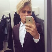 Benjamin - List pictures