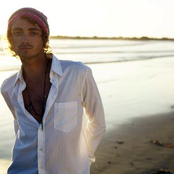 Ry Cuming - List pictures