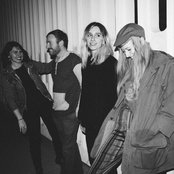 Feels - List pictures