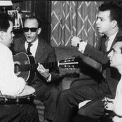 Os Caricas - List pictures