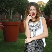 Martina Stoessel - List pictures