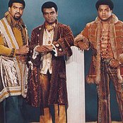 The Isley Brothers - List pictures