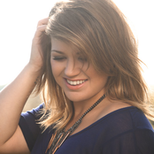Kelly Clarkson - List pictures