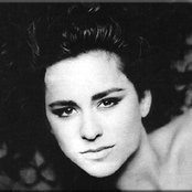 Vicky Larraz - List pictures