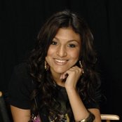 Paula Deanda - List pictures