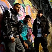 L.i.e. - List pictures