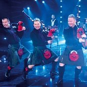 Red Hot Chilli Pipers - List pictures