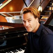 Michael W. Smith - List pictures