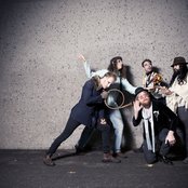 Little Suns - List pictures