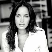 Chantal Kreviazuk - List pictures