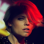 Ania Dabrowska - List pictures