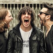 Dinero - List pictures