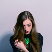 Vérité - List pictures