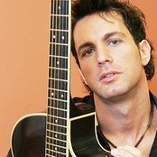 Axel Fernando - List pictures